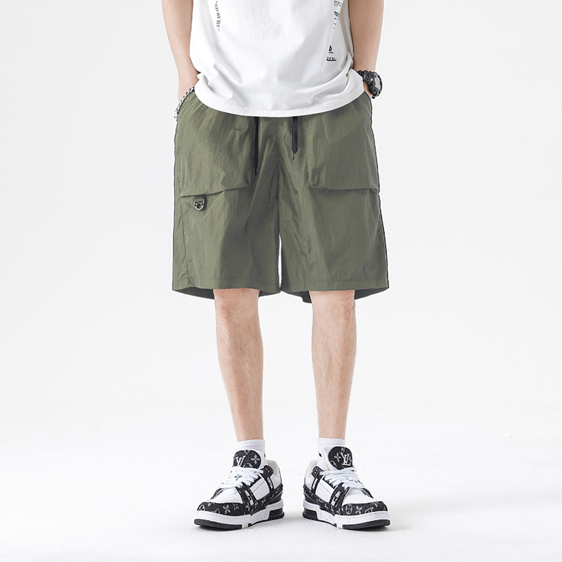 Street Fashion Trends 2025 - Shorts pour hommes 2025 tendance d'été