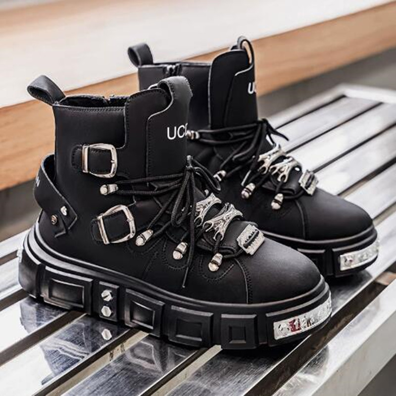 Street Fashion Luxury - Baskets montantes noires à rivets pour
