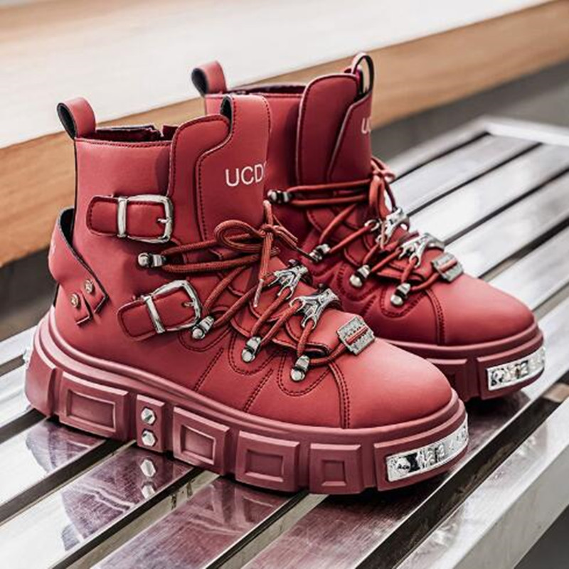 Baskets montantes noires de lu - Street Fashion Luxury avis et prix