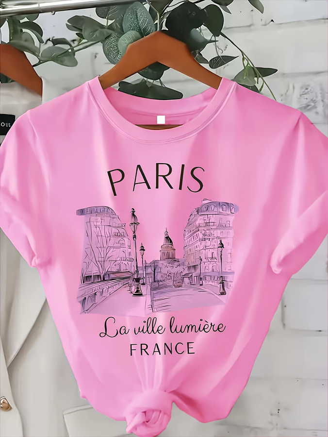 T-shirt à col rond pour femme  - Street Fashion Paris 2025 Trends avis et prix