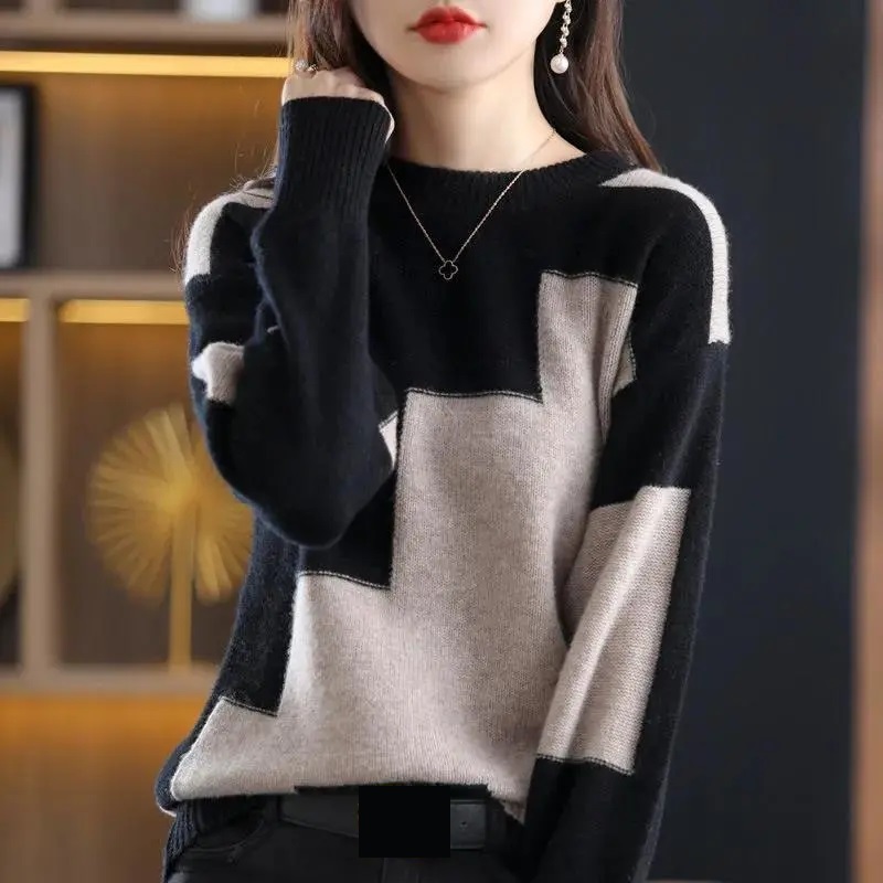 Pull tricoté épissé à col rond - Street Fashion In Korea avis et prix
