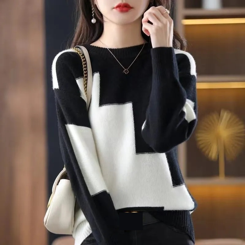 Pull tricoté épissé à col rond - Street Fashion In Korea avis et prix